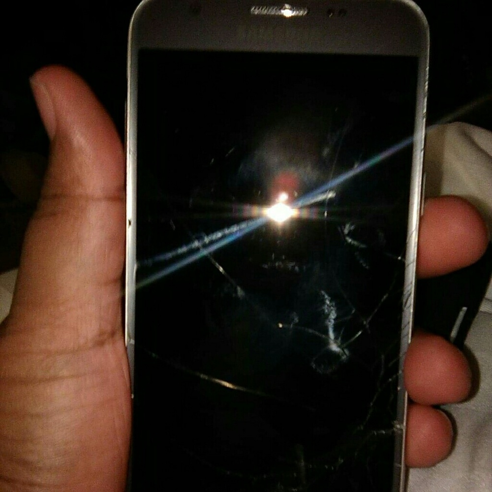 case with pop sockit,samsung cracked